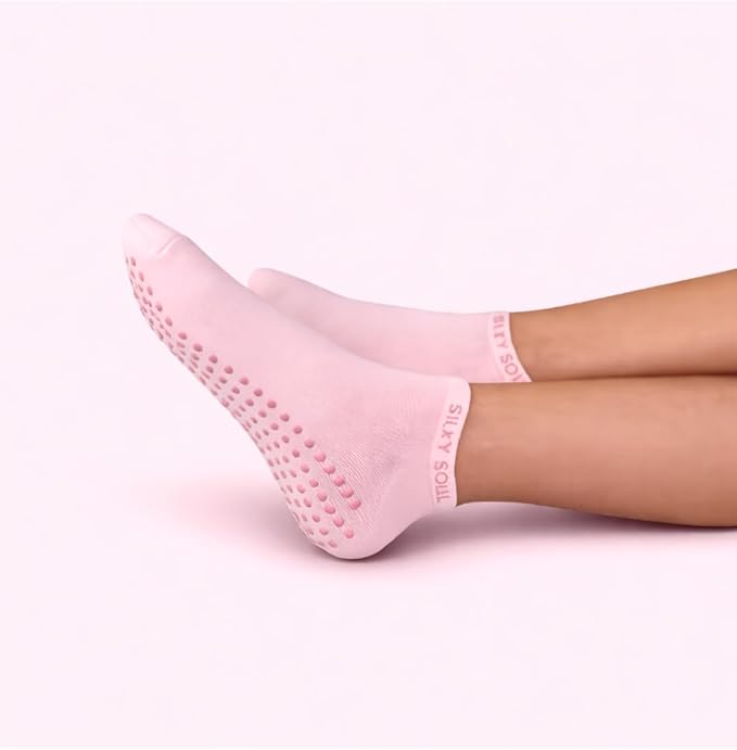 Moisturizing Socks for Dry Feet & Cracked Heels – Silky Soul Silicone Infused Hydrating Foot Care Socks with Tincture, Reusable Overnight Foot Repair & Heel Softening Treatment