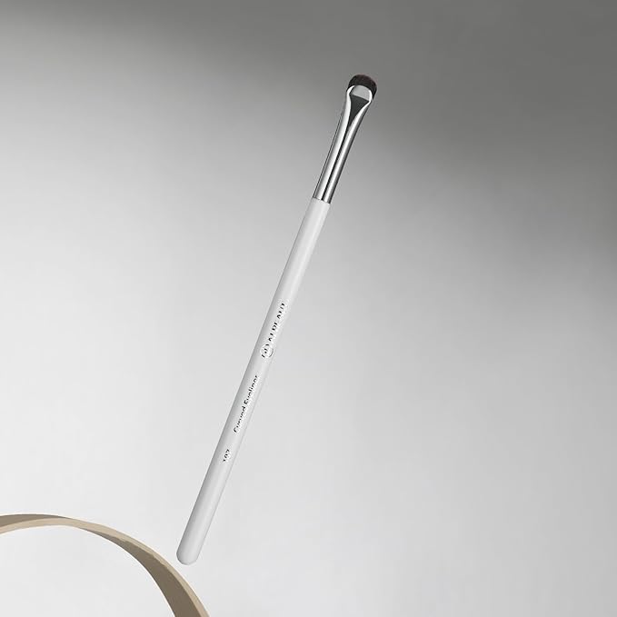 Albeaut Eyeliner Brush, Crescent-Shaped Eyeliner and Brow Brush - Effortlessly Create Perfect Eyeliner (187 curved eyeliner)