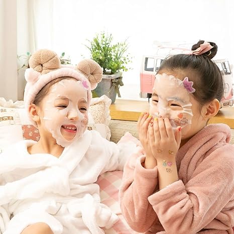 Puttisu Real Fruit Facial Mask Sheet for Kids, Children - Made with 100% Cotton, Moisturize, Sooths and Hydrates Skin (Strawberry- Pack of 7)