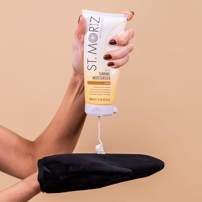 St. Moriz Professional Gradual Daily Self Tanning Moisturiser, 200ml
