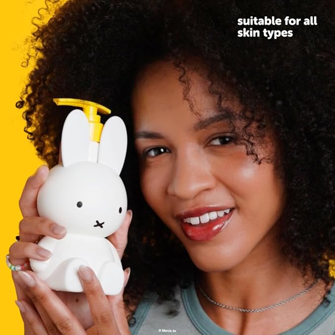 The Crme Shop Miffy Sweet Wonder Shower Gel, Body Wash with Hydrating and Nourishing Hyaluronic Acid and Vitamin C, Miffy Pump Bottle, Strawberries and Whipped Cream Scent, 340 mL