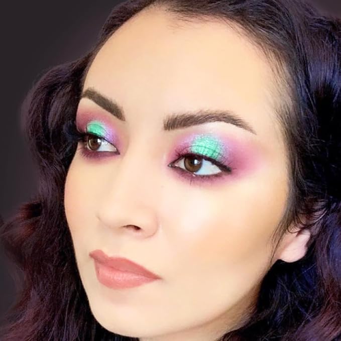 Pink Green Glitter Eyeshadow, High Pigment Sparkle Duo Chrome Eyeshadow with Intense Color Shifting Pink to Green,Smooth Long Last Mineral Chameleon Multichrome Eye Shadow for Eye Glitters/Highlighter