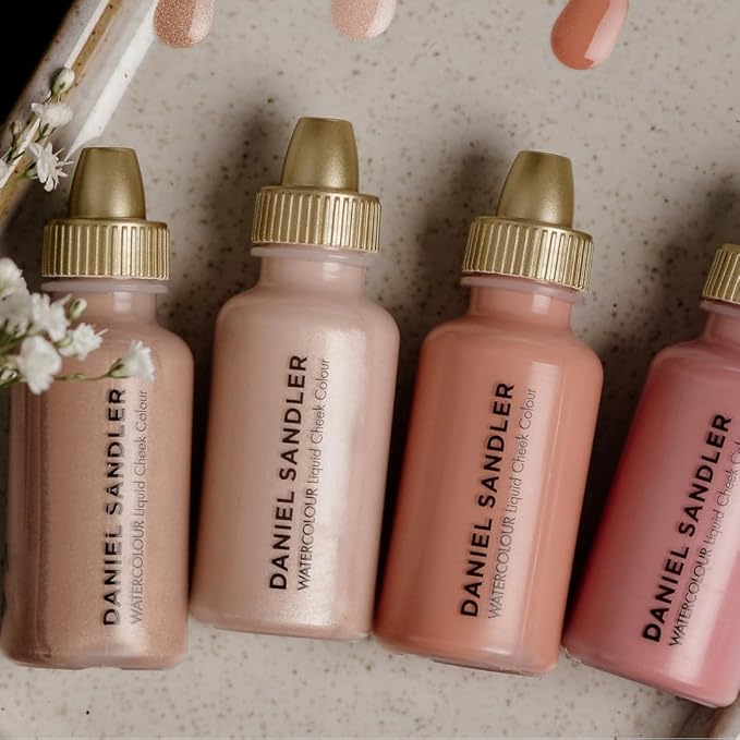 Daniel Sandler WATERCOLOUR LIQUID ILLUMINATOR 'ICING' 15ml – Liquid Shimmer Makeup, Highlighter – Oil-Free, Lightweight, Buildable & Long-Lasting for Cheeks, Lips