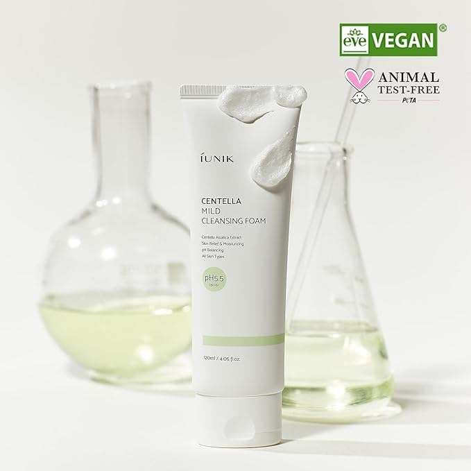 IUNIK Centella Mild Cleansing Foam – Centella Asiatica & BHA pH-Balancing Gentle Facial Cleanser for Soothing & Moisture Care, Korean Skincare for Oily, Dry & Sensitive Skin, 120ml / 4.05 fl oz