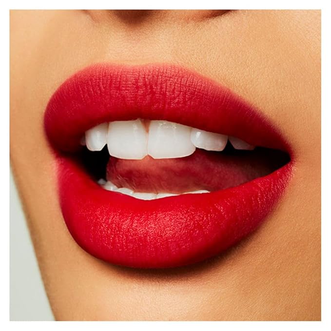 MAC COSMETICS/POWDER KISS LIQUID LIPCOLOUR (987 M-A-CSMASH) 0.17 OZ