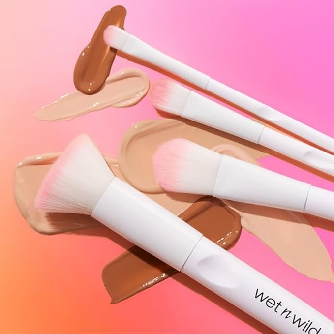 wet n wild Full Coverage Foundation Brush, Packed Bristles for All Formulas, Comfort Grip, Cruelty-Free & Vegan