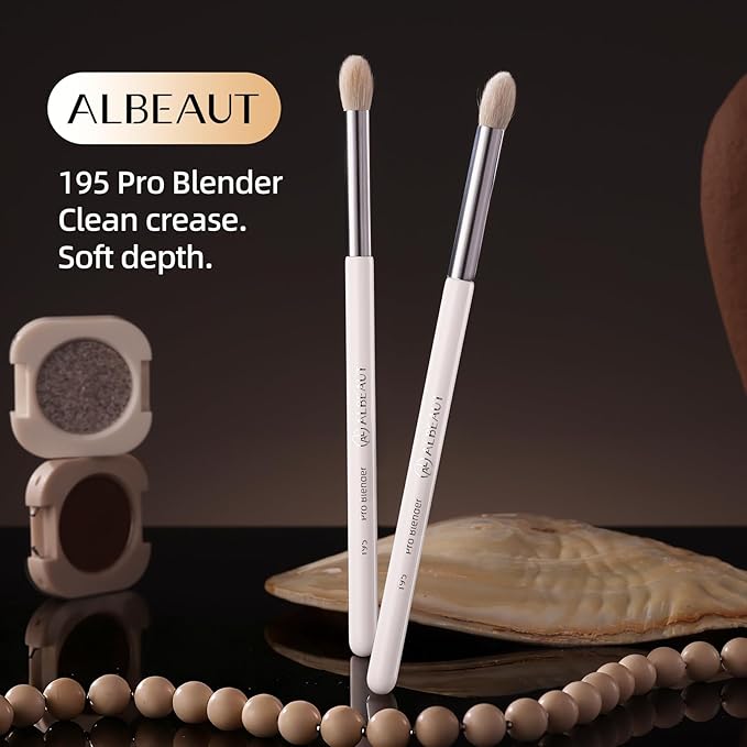 Albeaut Tapered Eye Shadow Brush, Medium Powder Eyeshadow Blending Brush for Crease, Fluffy Eye Makeup Tool for Women and Girls (195 Pro Blender)