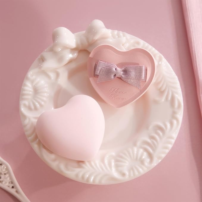[GIFT]Flower Knows Finger Cusion Powder Puff,Buy 1 Cream/Liquid Blush or Highlighter,Get 1 Little Angel Mini Cushion Puff,Soft,Reusable(Finger Cushion Powder Puff)