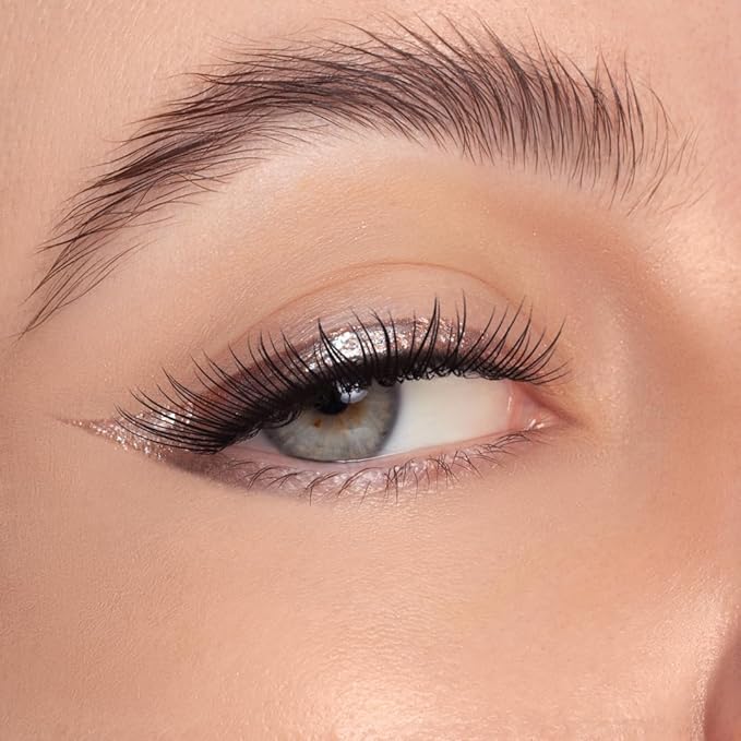 Glitterally Perfect | Glitter Liquid Liner by Beauty Creations (MATERIAL GIRL)