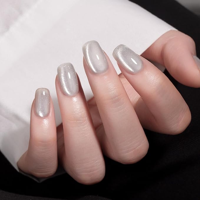 MAYCHAO 15ML Clear Silver Cat Eye Gel Nail Polish 1Pc Silver Glitter Holographic Magnetic Gel Polish with Magnet Soak off UV/LED Nail Lamp Curing for Nail Art Manicure Salon DIY at Home, 0.5 OZ
