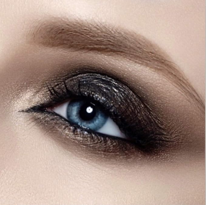 Artisan L'uxe Beauty Velvet Jumbo Eyeliner Pencil & sharpener set Smokey Eyes in 3 Minutes Water Proof, Smudge Proof, Long Lasting Age Defying Essential Oils Midnight (Shade: Black)