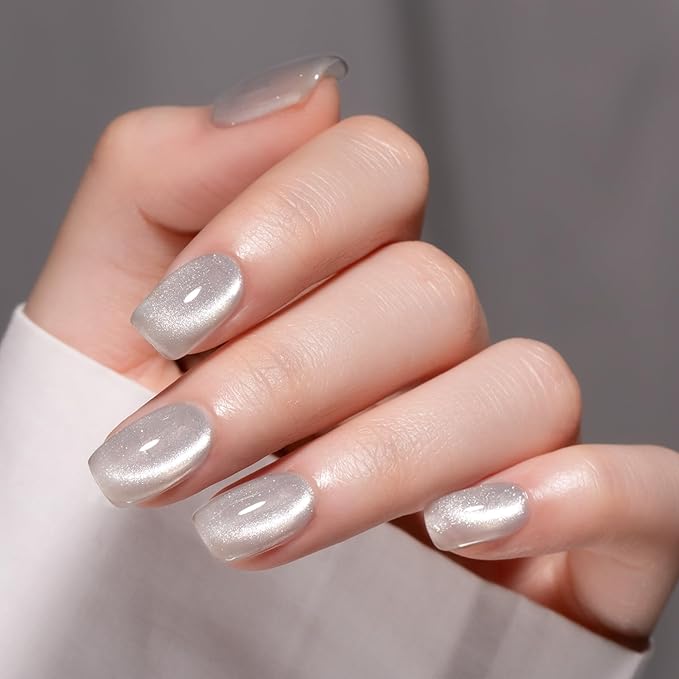 MAYCHAO 15ML Clear Silver Cat Eye Gel Nail Polish 1Pc Silver Glitter Holographic Magnetic Gel Polish with Magnet Soak off UV/LED Nail Lamp Curing for Nail Art Manicure Salon DIY at Home, 0.5 OZ