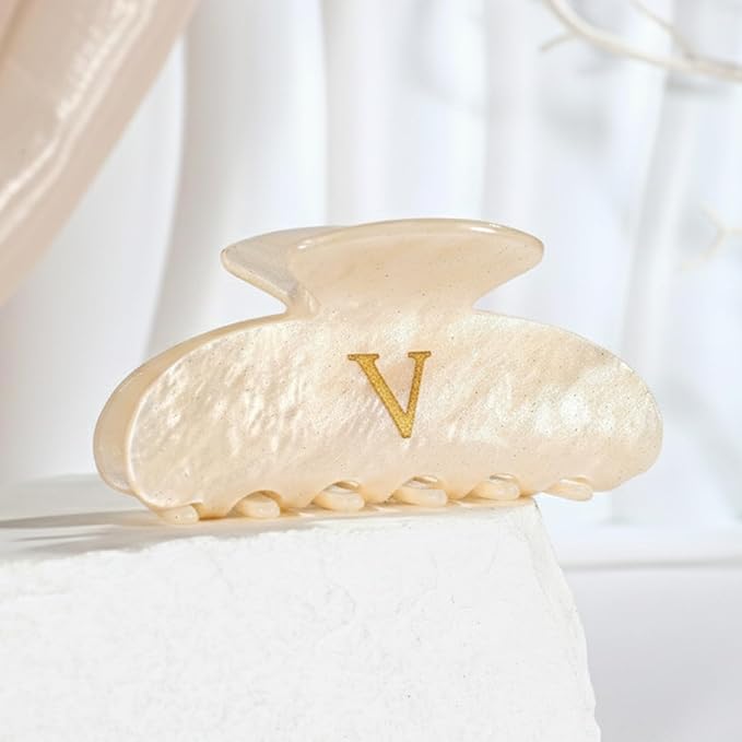 Acrylic Letter Hair Clips For Women Alphabet Hair Claw Initial Hair Clip Fashion Glitter Chic Monogram Claw Clip Hair Accessory Large Hair Clips V