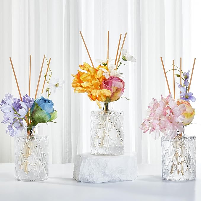 Creamy Vanilla Reéd Diffuser, Milky Coconut, 6.7 oz Flower Diffuser with Sticks, Modern Farmhouse Decor, Bathroom & Office Decor, Room Freshener