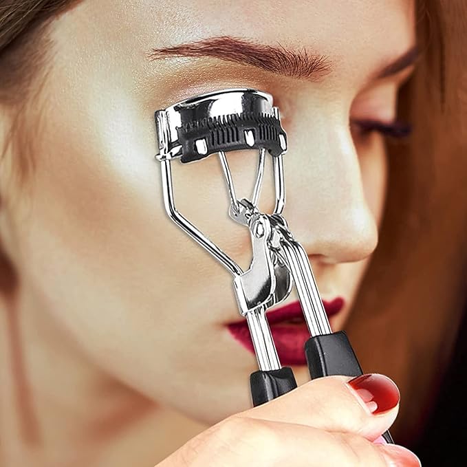 MERVK Stainless Steel Eyelash Curler with Built-in Comb Pinch Pain-Free Suitable for Any Eye Shapes and Sizes, with 5 Silicone Refill Pads (Black)