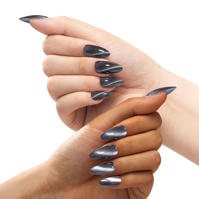 MAYCHAO 15ML Cat Eye Gel Nail Polish 1Pc Glassy Black Gel Polish with Magnet Soak off Holographic Magnetic Nail Polish for Nail Art Manicure Salon DIY at Home, 0.5 OZ