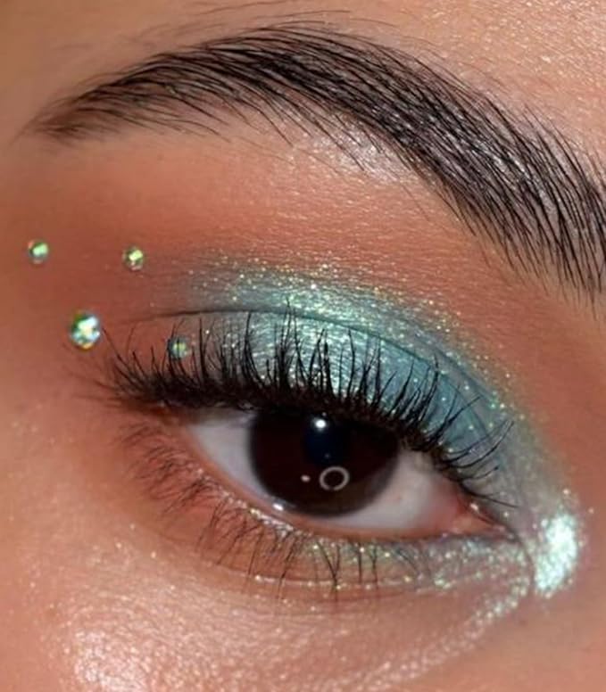 LAVONE Multichrome Eyeshadow, Iridescent Blue-Green-Gold Eyeshadow Powder, Multidimensional Sparkle with One-Swipe Color, Highly Pigmented, Smooth Non-Falling