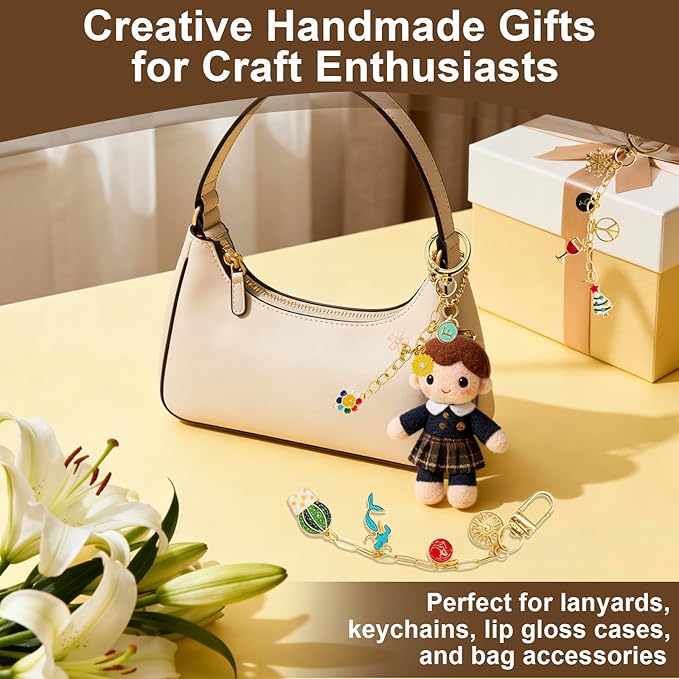 Aucscott Lipgloss Keychain Making Kit with Charms for Gilrs Adults, DIY Keychain Supplies Jewelry Craft Kits with A-Z Letter Charms for Custom Bag Phone Key Chain Lip Balm Earring Purse Handbag