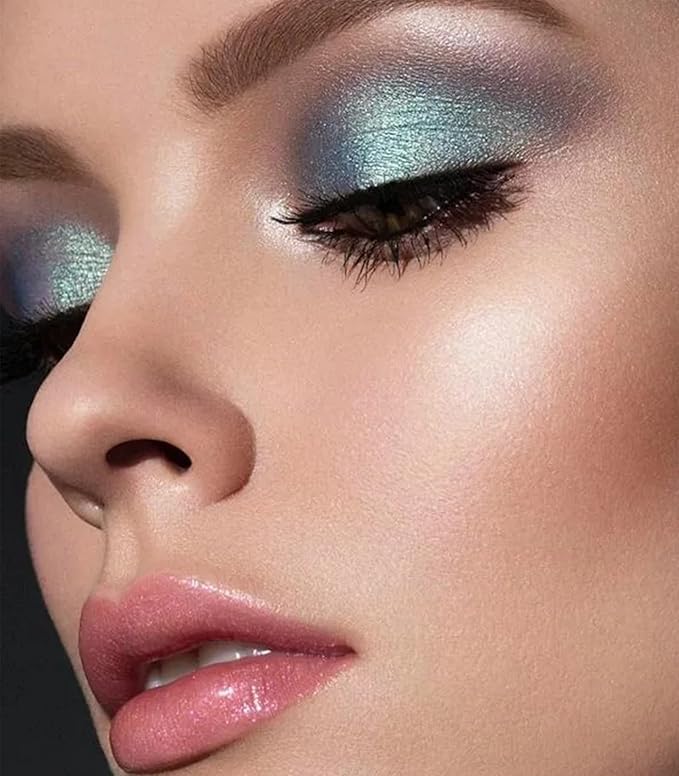 LAVONE Multichrome Eyeshadow, Iridescent Blue-Green-Gold Eyeshadow Powder, Multidimensional Sparkle with One-Swipe Color, Highly Pigmented, Smooth Non-Falling