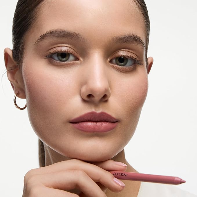 Inglot Creamy Soft Lip Liner - Perfect Contouring and Moisturising Care | Long Lasting and Comfortable Lip Makeup | Rich Colour and Incredible Smoothness | 1.32 g | 05