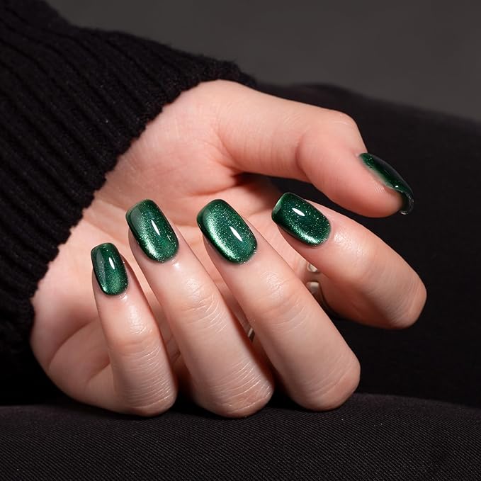 MAYCHAO 15ML Cat Eye Gel Nail Polish 1Pc Green Gel Polish Soak off Holographic Magnetic Nail Polish for Nail Art Manicure Salon DIY at Home, 0.5 OZ