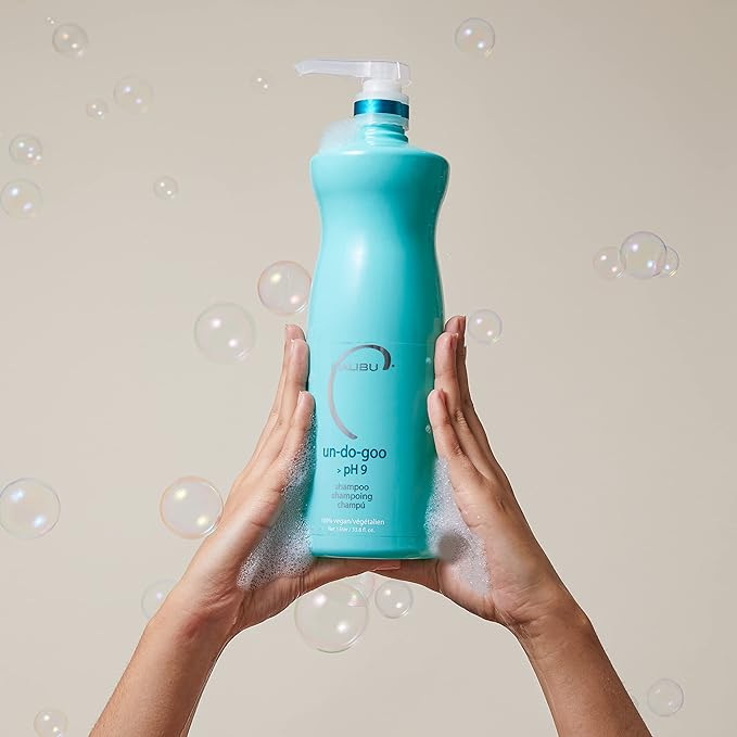 Malibu C Un-Do-Goo Clarifying Shampoo - Removes Product Build Up and Resins from Hair - Shine Restoring, Sulfate-Free Cleanser (12 Packets)