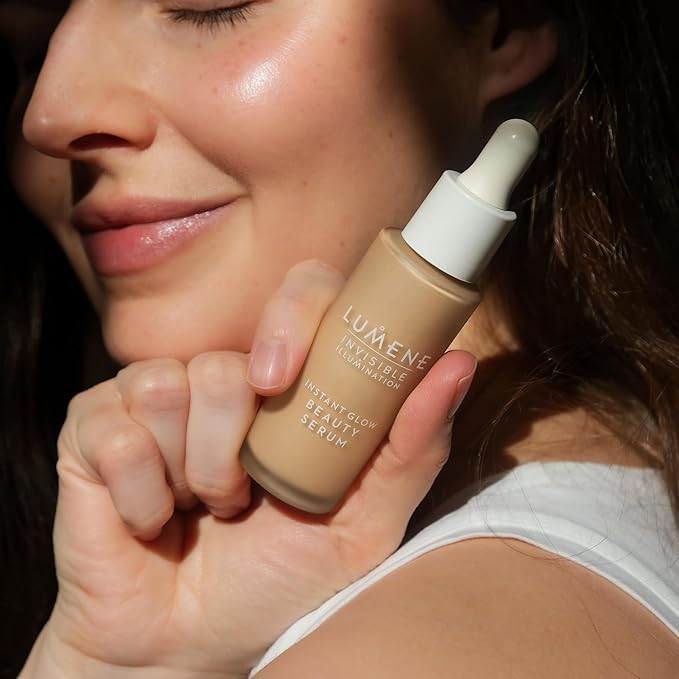 LUMENE Invisible Illumination Instant Glow Beauty Serum | Universal Medium Shade | Face Makeup & Brightening Serum | Lightweight, Buildable Coverage | Vegan | 30 ml