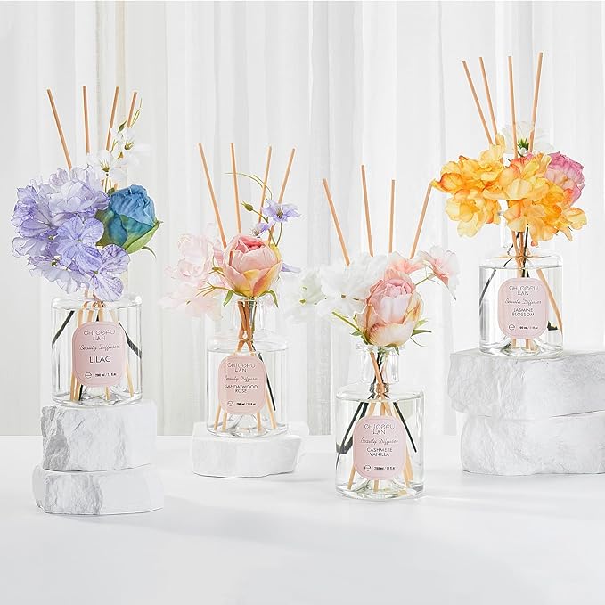 Cashmere Vanilla Reéd Diffuser Set with Flowers Reéd Diffuser Sticks, 6.7oz Scent Fragrance Essential Oil Diffuser for Bedroom Bathroom Home Décor Shelf Decor