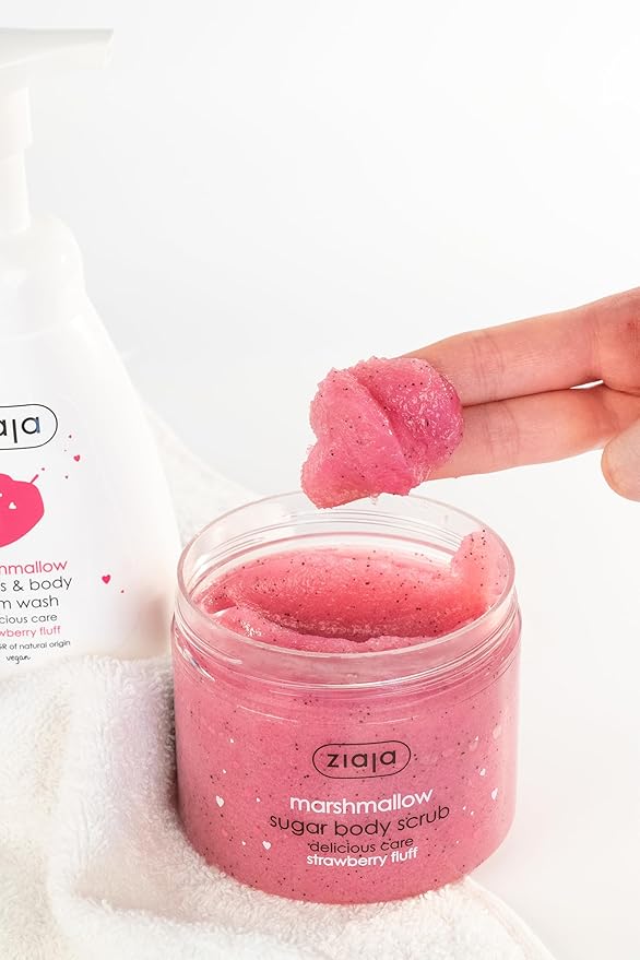 Ziaja Marshmallow Strawberry Fluff - Body Sugar Scrub