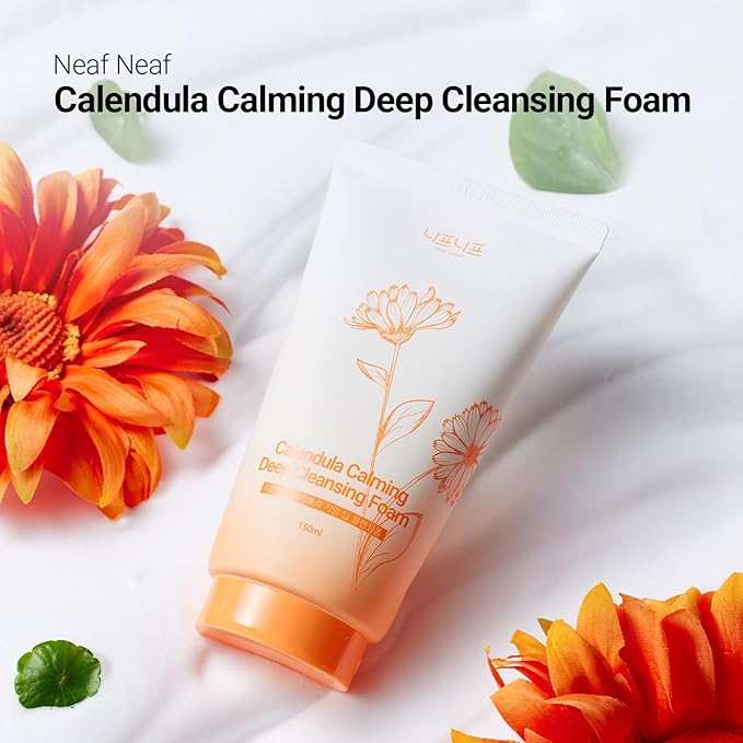 Calendula Calming Deep Cleansing Foam 150ml, A mild acne-clearing foam with calendula extract and BHA, gently removing impurities.
