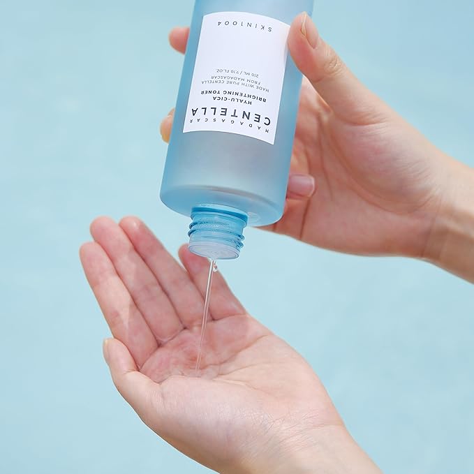 SKIN1004 Hyalu-Cica Balancing Toner, Korean Toner for Deep Hydration with Hyaluronic Acid, Centella Essence for Soothing care, Gentle Exfoliating for Skin Firming, Korean Skin Care, 7.10 fl.oz / 210ml