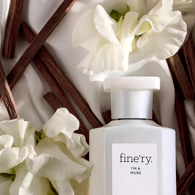 Fine'ry I'm a Musk Hair + Body Fragrance Mist Spray for Women & Men - Clean, Woody Skin Unisex Scent, Long-Lasting with Fluffy Musk, Cotton Blossom & Creamy Sandalwood, Vegan (5 Fl Oz)