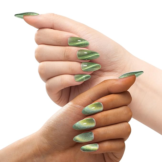 MAYCHAO 15ML Cat Eye Gel Nail Polish 1Pc Rainbow Green Gel Polish with Magnet Soak off Holographic Magnetic Nail Polish for Nail Art Manicure Salon DIY at Home, 0.5 OZ