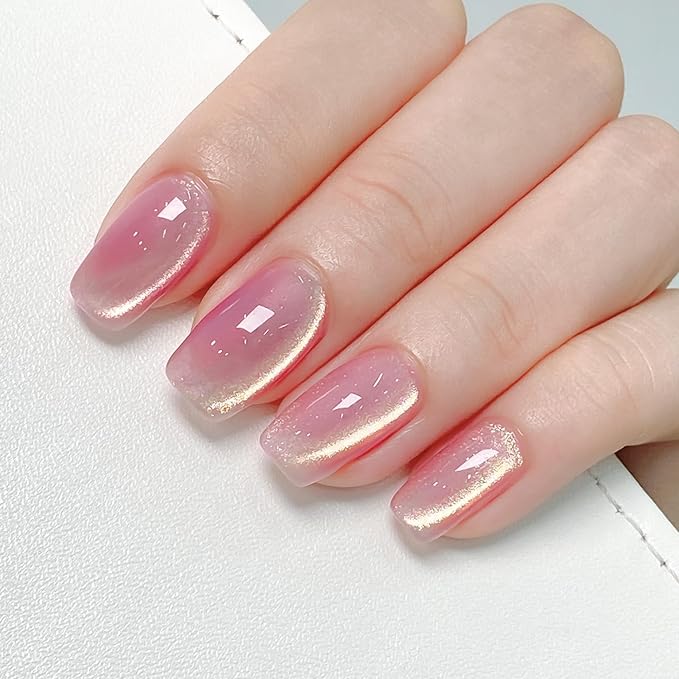 MAYCHAO 15ML Golden Amethyst Cat Eye Gel Nail Polish 1Pc Velvet Mirage Cat Eye Gel Polish Soak off Holographic Magnetic Nail Polish for Nail Art Manicure Salon DIY at Home, 0.5 OZ