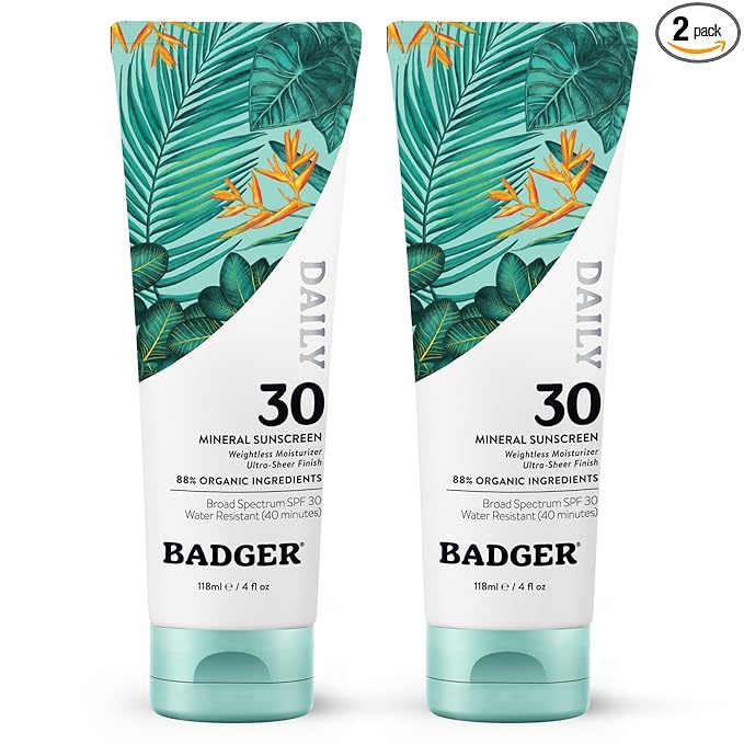 Badger Mineral Daily Sunscreen with Zinc Oxide, SPF 30, Lightweight & Easy to Apply w/No White Cast, Moisturizing Organic Sunscreen, Reef Safe, Vegan, Unscented, 4 fl oz, 2-Pack