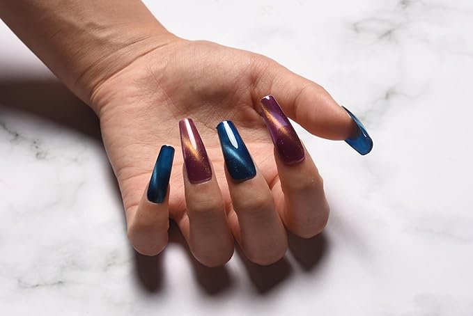 MAYCHAO 15ML Cat Eye Gel Nail Polish 1Pc Sea Blue Shimmer Gel Polish Soak off Holographic Magnetic Nail Polish for Nail Art Manicure Salon DIY at Home, 0.5 OZ