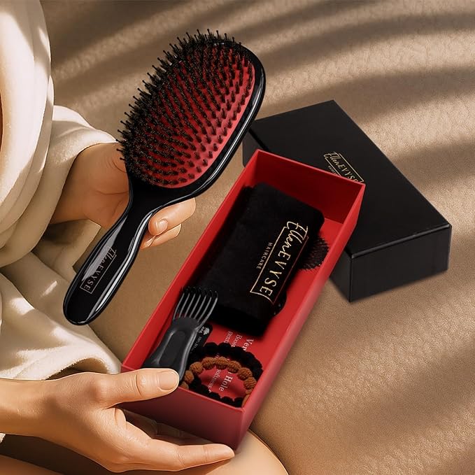 Boar Bristle Hair Brush, Nylon Pins and Soft Boar Bristles for Smoothing, Detangling, Reducing Breakage and Enhancing Shine, Hairbrush for Women,Men