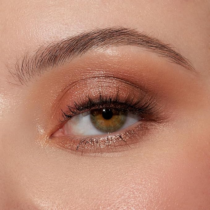 Sigma Beauty Peach Pie Eyeshadow Quad — Makeup Eyeshadow Quad with a Buttery Soft Formula and Buildable, Blendable Shades for a Flawless Eye Look, Designed for All Day Wear