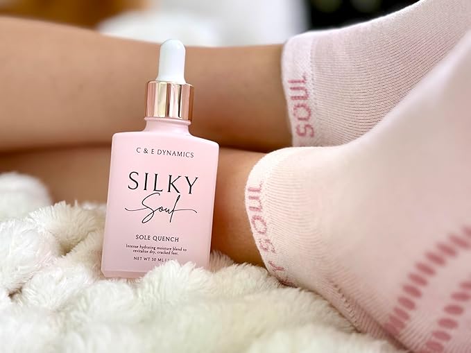 Moisturizing Socks for Dry Feet & Cracked Heels – Silky Soul Silicone Infused Hydrating Foot Care Socks with Tincture, Reusable Overnight Foot Repair & Heel Softening Treatment
