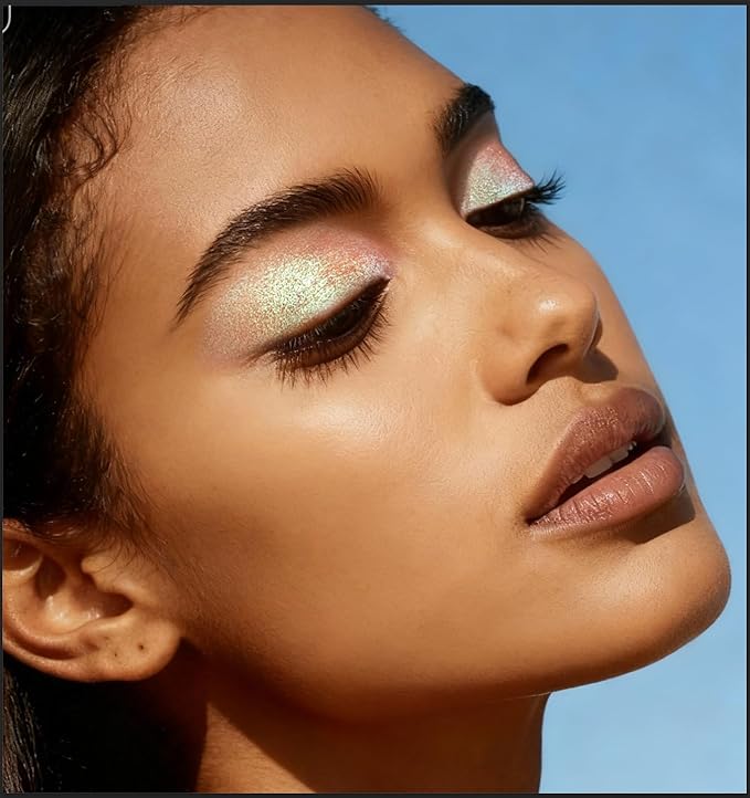 LAVONE Multichrome Eyeshadow, Iridescent Green-Yellow-Gold Eyeshadow Powder, Multidimensional Sparkle with One-Swipe Color, Highly Pigmented, Smooth Non-Falling