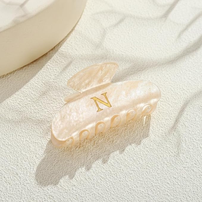 Acrylic Letter Hair Clips For Women Alphabet Hair Claw Initial Hair Clip Fashion Glitter Chic Monogram Claw Clip Hair Accessory Large Hair Clips N