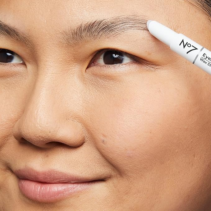 No7 Brows Wax Stick & Styler - Clear Eyebrow Wax with Built-In Brush for Setting, Taming & Styling Brows - Great for a Fuller, More Volumized Look (0.24 oz)