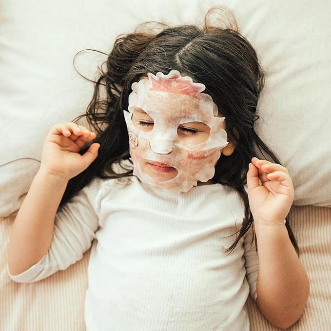 Puttisu Real Fruit Facial Mask Sheet for Kids, Children - Made with 100% Cotton, Moisturize, Sooths and Hydrates Skin (Strawberry- Pack of 7)