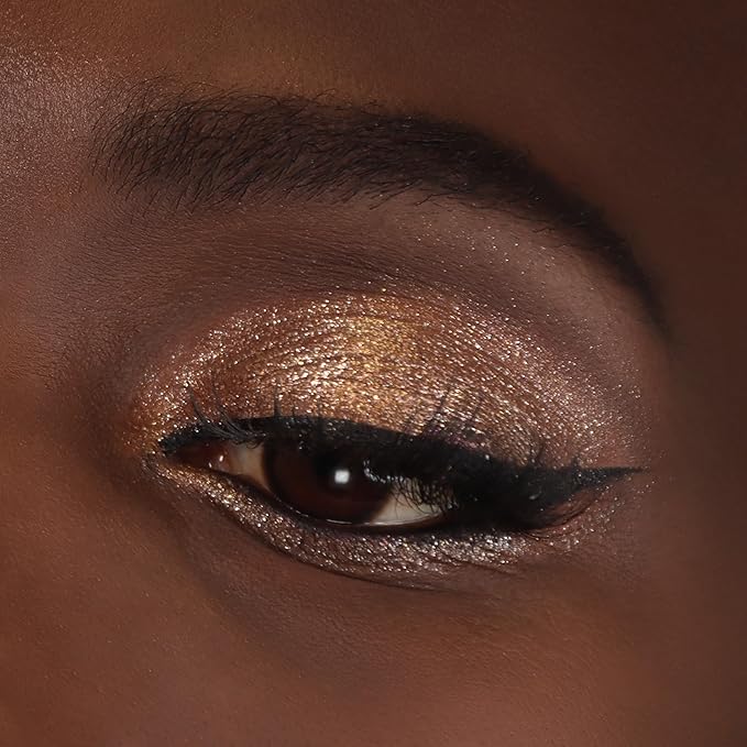 Chroma Light Shadow (018, How Charming)
