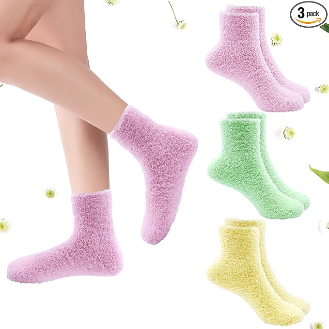 3 Pairs Aloe Moisturizing Socks for Dry Cracked Feet, Sleeping Fuzzy Non-Slip Lotion Socks for Women Men Spa, Foot Care for Repairing Softening Dry Cracked Heel