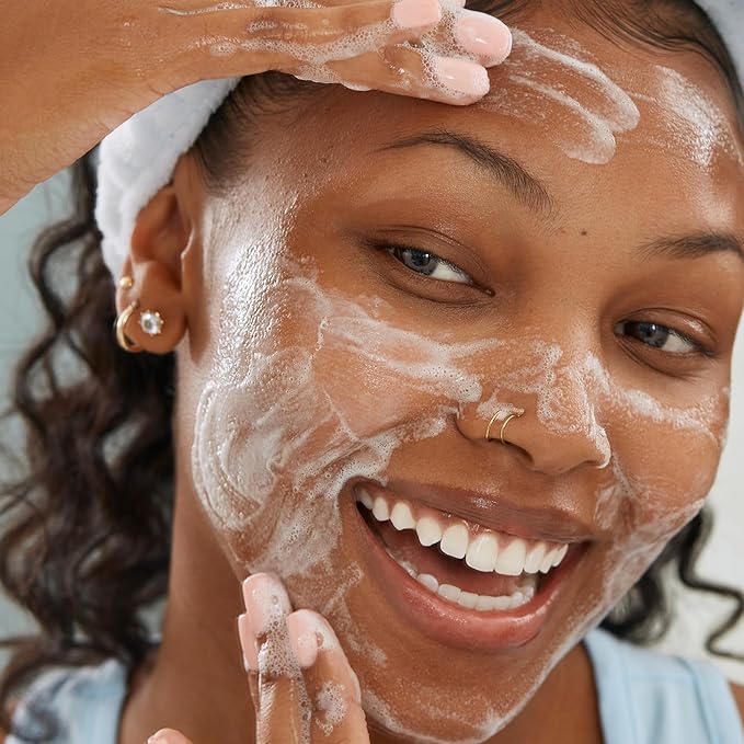 PEACE OUT Pore Perfecting Facial Cleanser, Daily Exfoliating Face Wash with Salicylic Acid, Niacinamide and Hyaluronic Acid to Help Unclog Pores and Improve Skin Texture (4 fl oz)