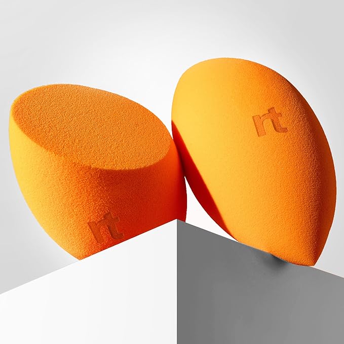Real Techniques Miracle Complexion Sponge, Beauty Sponge, Makeup Blending & Foundation Application, Streak-Free, Full Coverage Finish, Vegan, Cruelty & Latex-Free, 1 Count