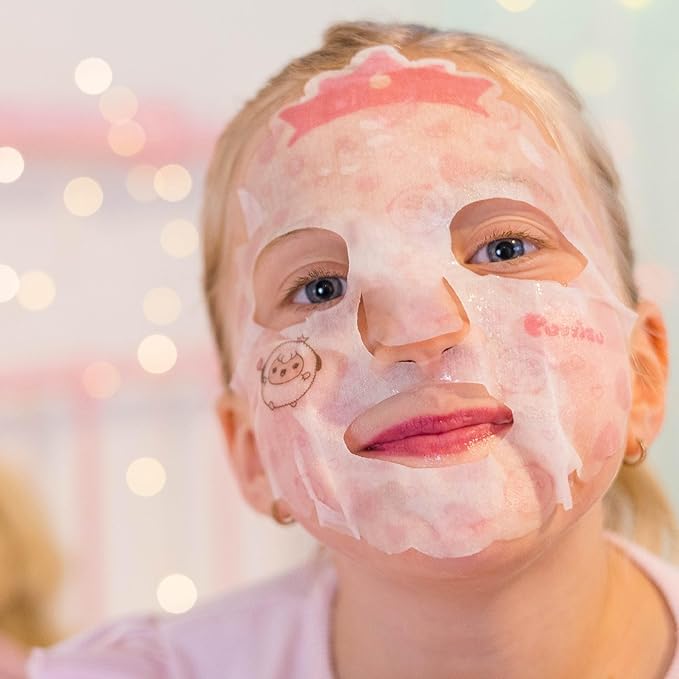 Puttisu Real Fruit Facial Mask Sheet for Kids, Children - Made with 100% Cotton, Moisturize, Sooths and Hydrates Skin (Strawberry- Pack of 21)